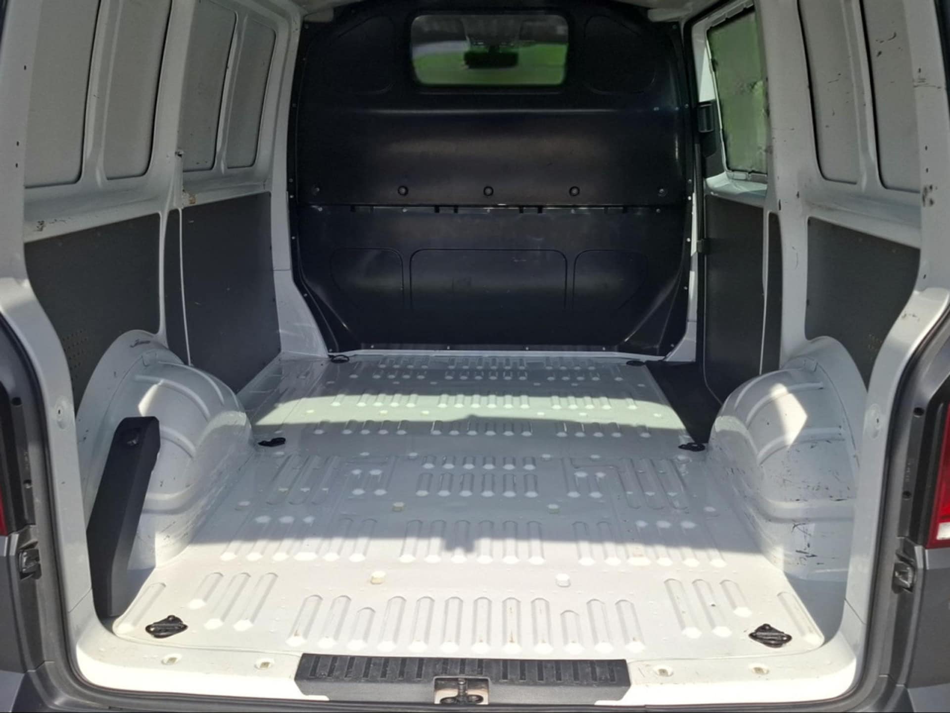 Volkswagen T6.1 Transporter Kasten kurzer Radstand