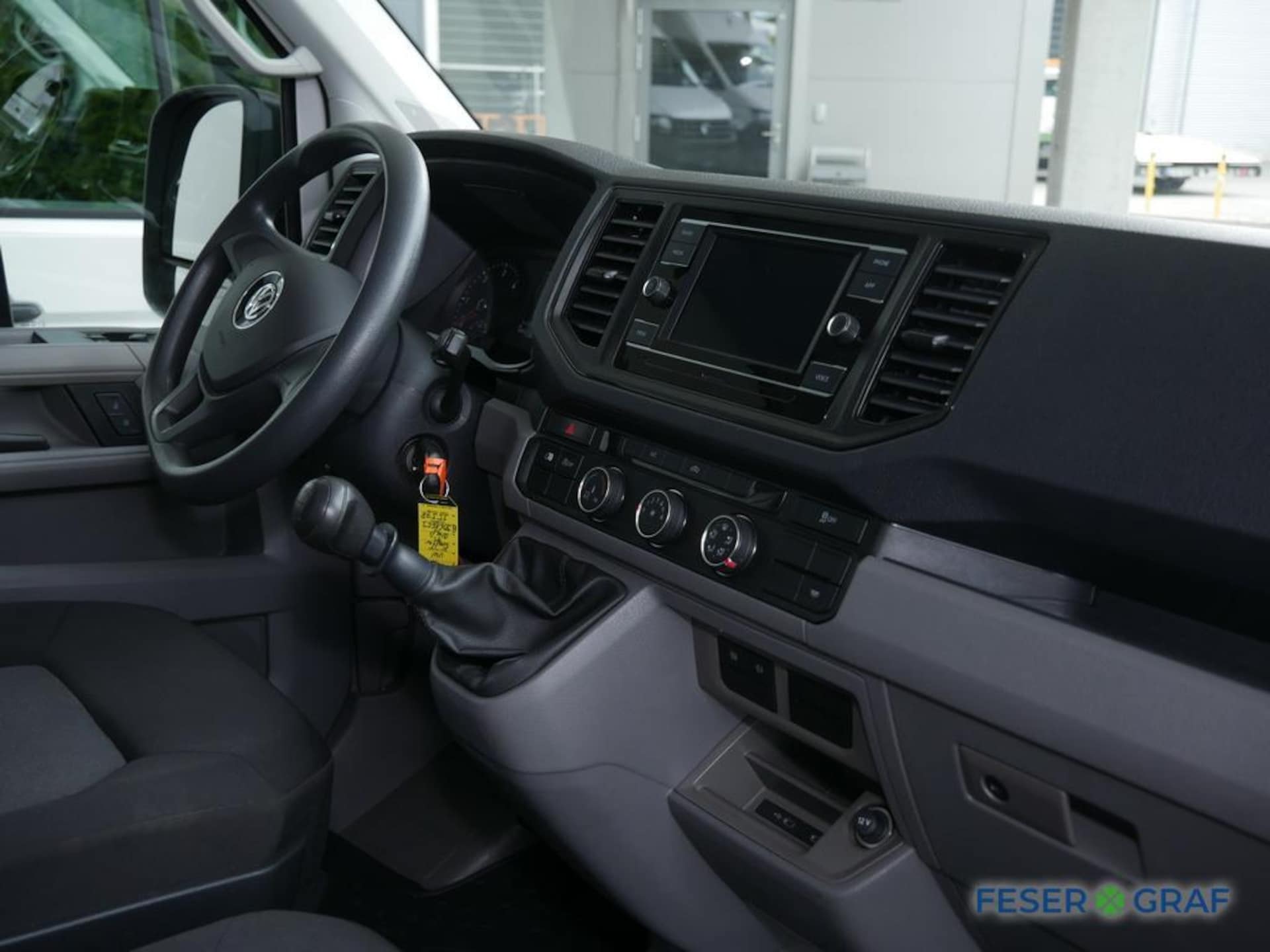 Volkswagen Crafter Kasten langer Radstand