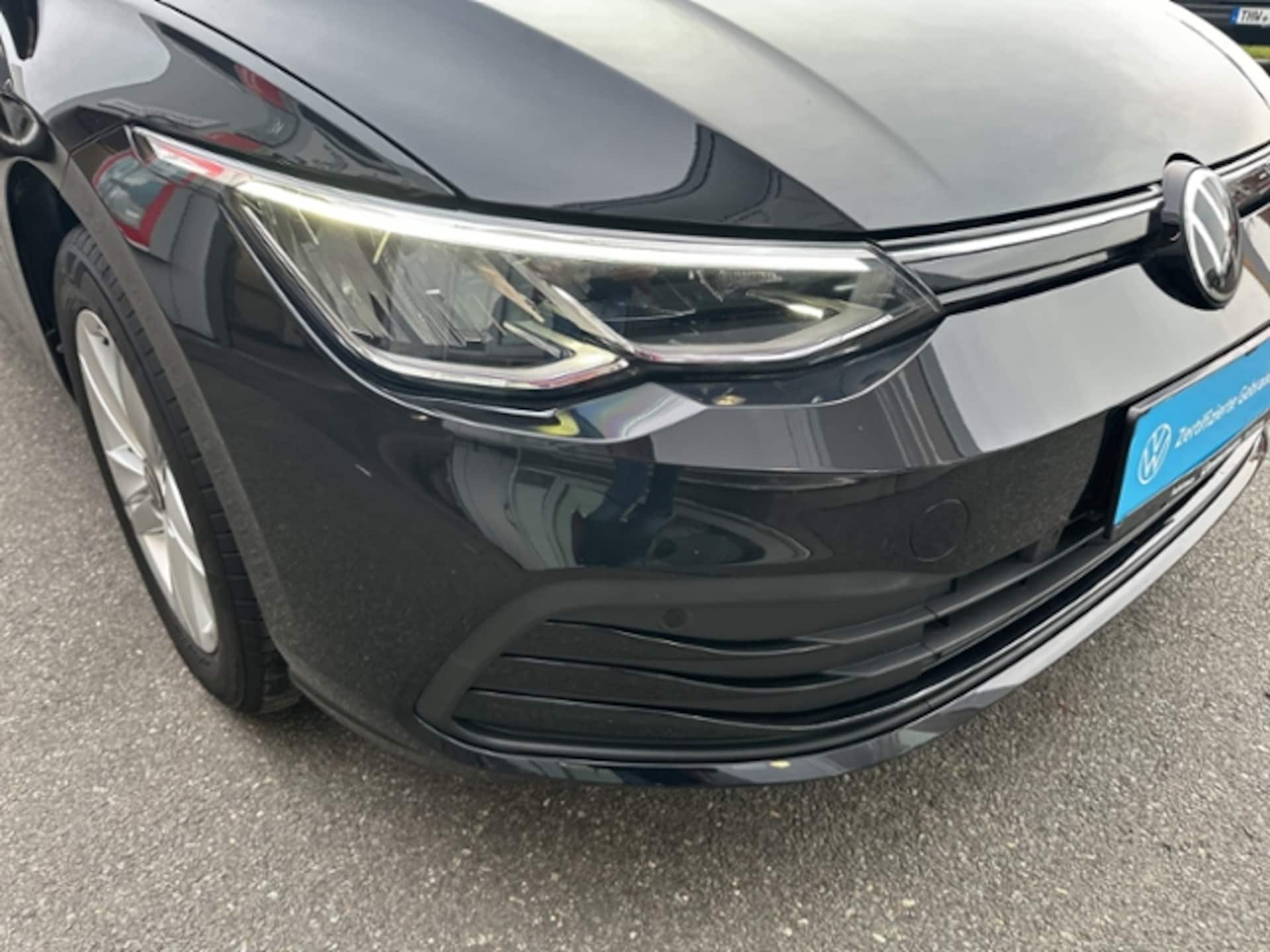 Volkswagen Golf Variant Life