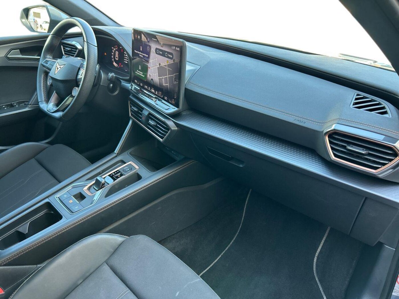 CUPRA Leon León 1.5 eTSI DSG 110 kW (150 CV) — photo 5