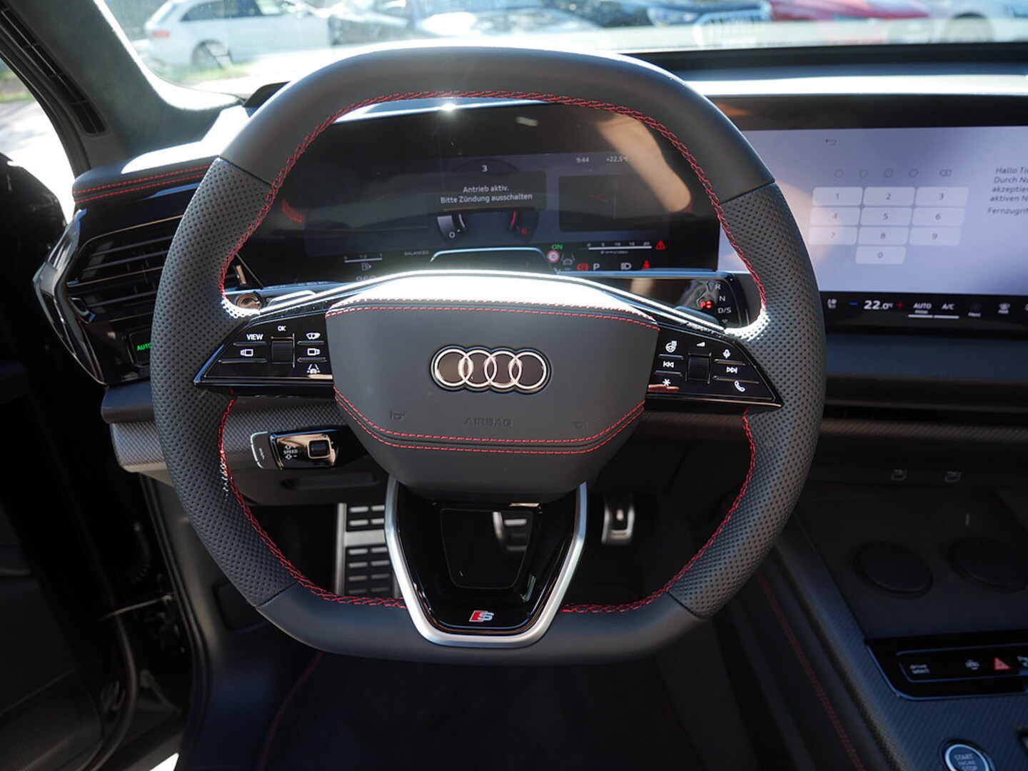 Bild über Audi Q7 SUV TDI quattro 220 kW tiptronic - für weitere Informationen kontaktieren Sie den Audi Partner