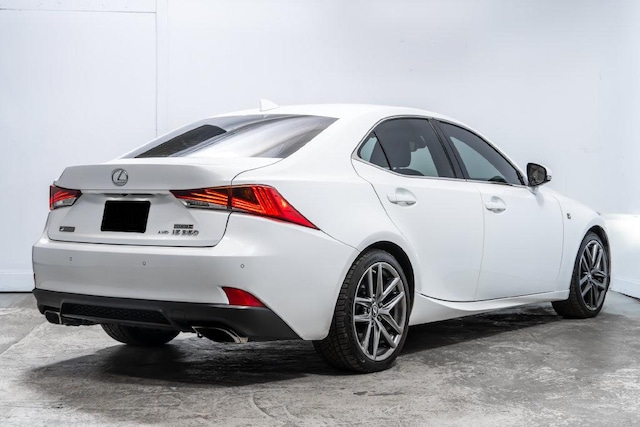 2020 Lexus IS 350 F SPORT - Photo 7