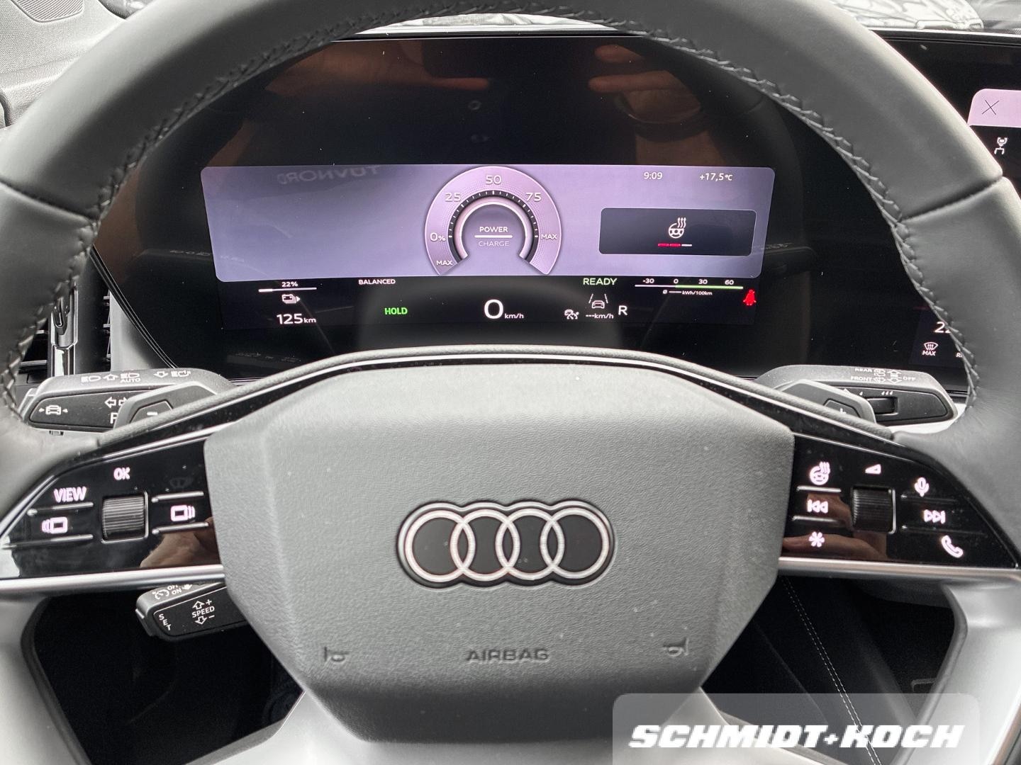 Bild über Audi Q4 SUV e-tron e-tron performance 210 kW - für weitere Informationen kontaktieren Sie den Audi Partner