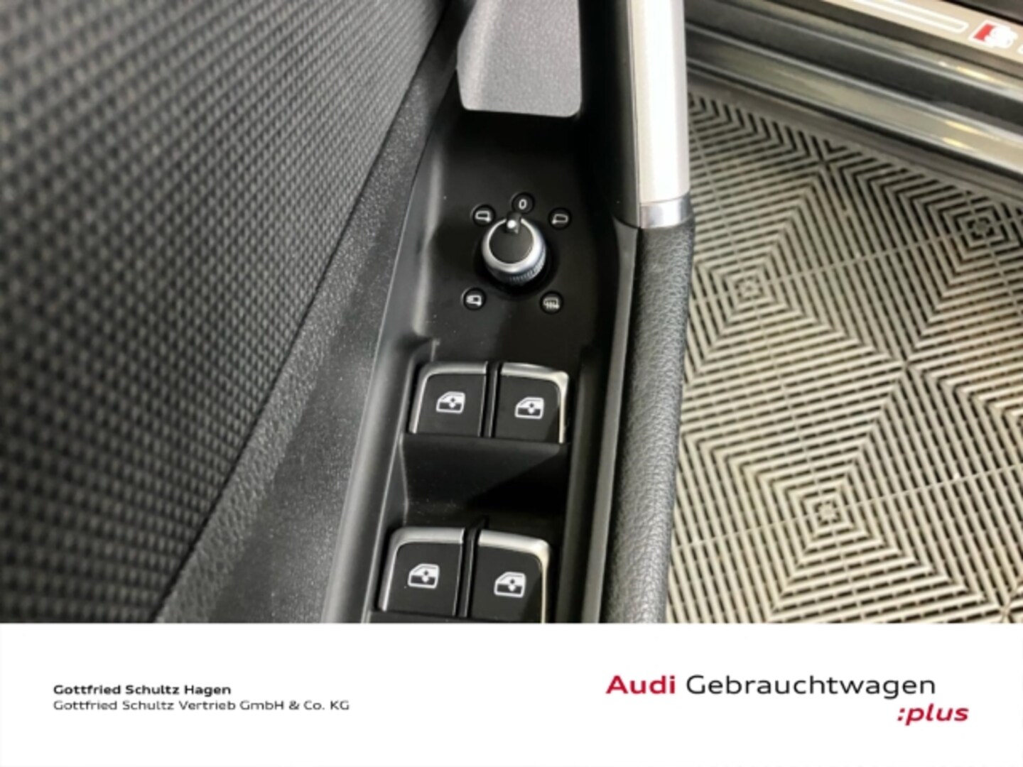 Bild über Audi Q2 S line 35 TFSI S tronic - für weitere Informationen kontaktieren Sie den Audi Partner