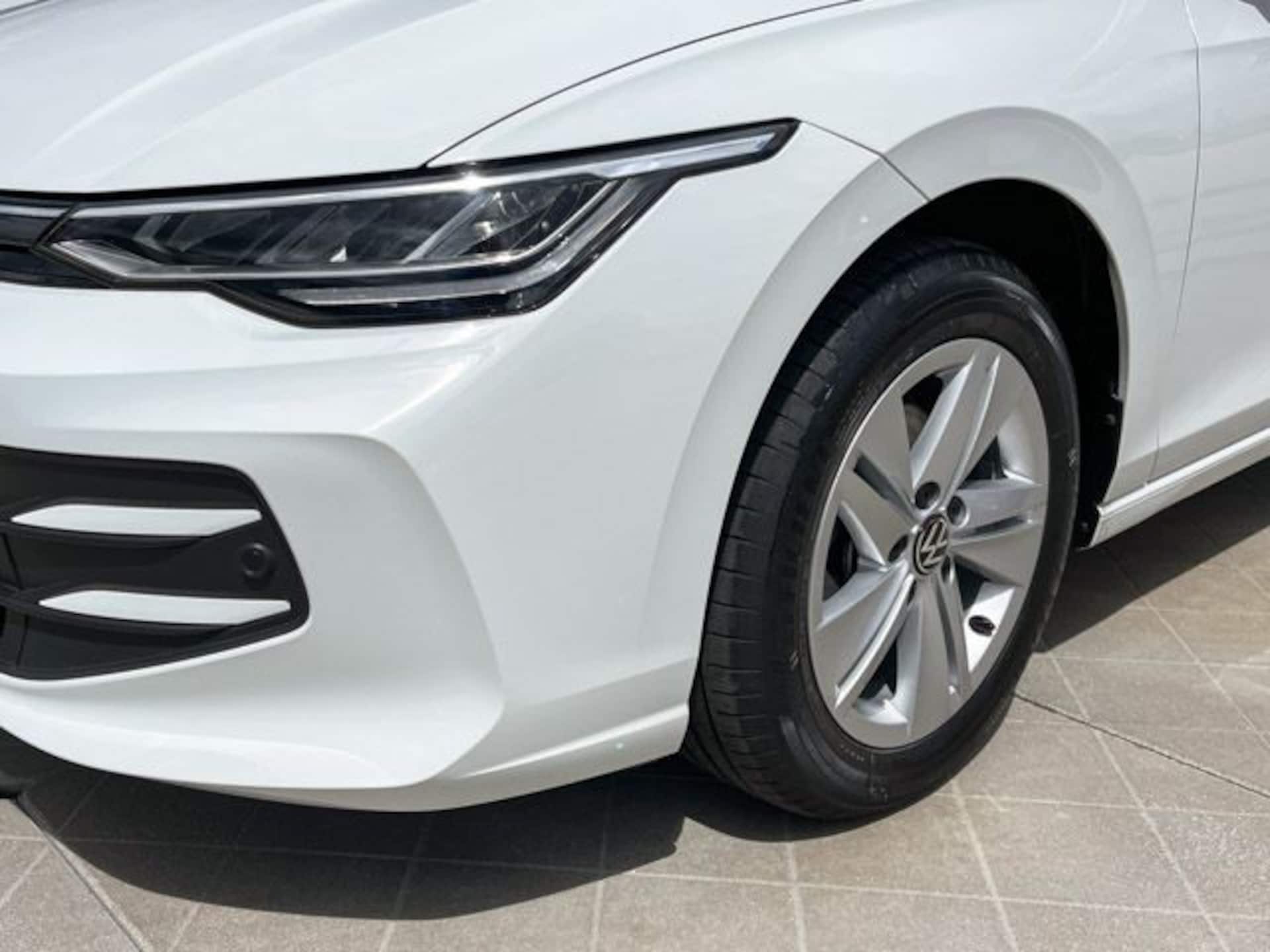 Volkswagen Golf Life
