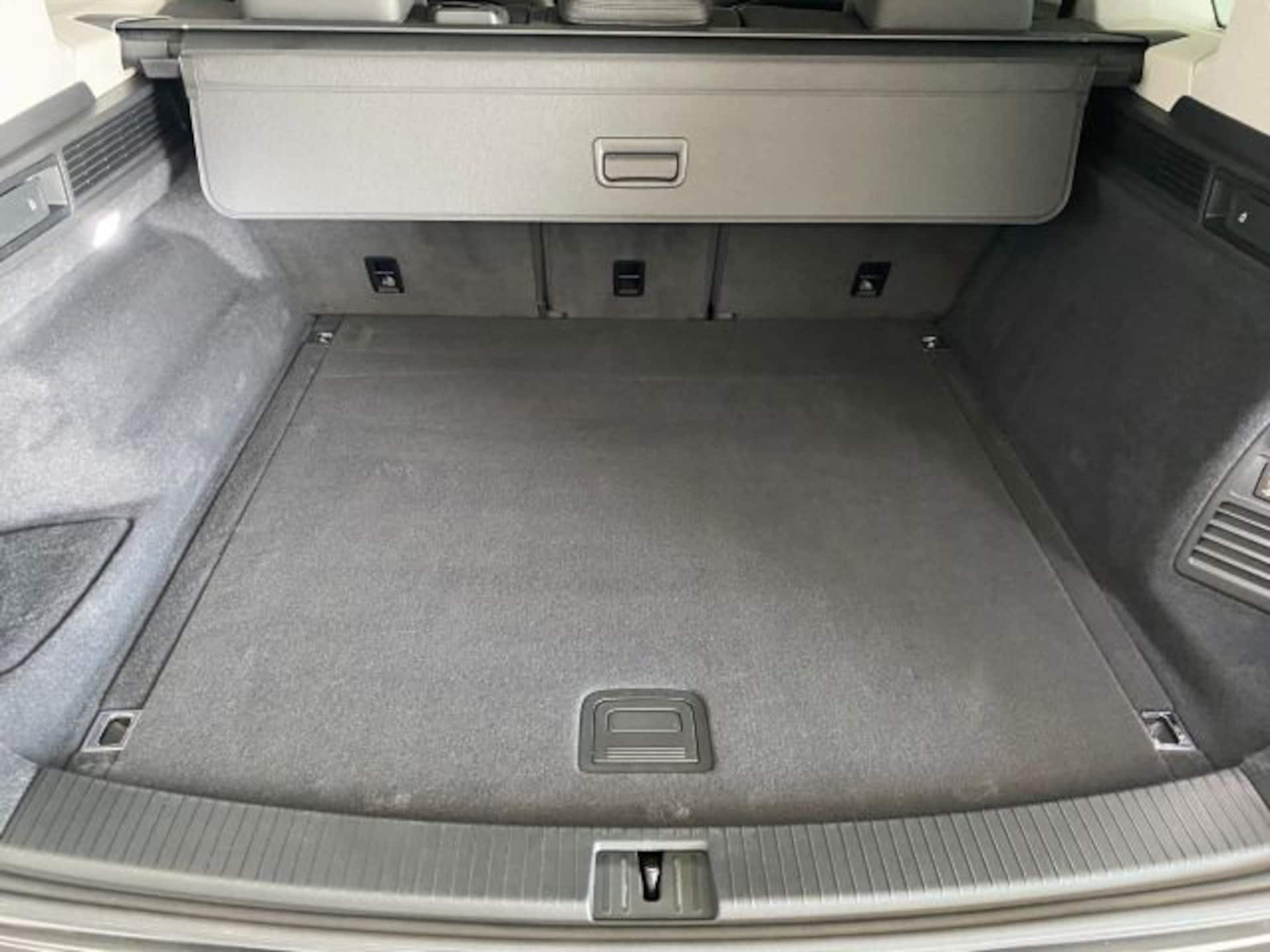 Volkswagen Touareg Basis-Modell