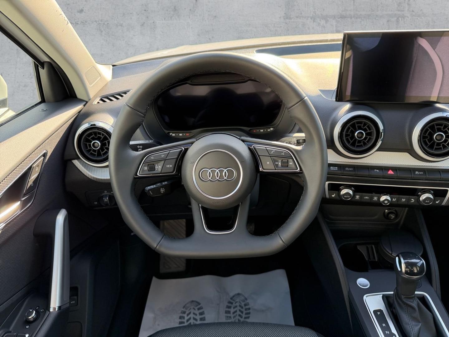 Bild über Audi Q2 S line 35 TFSI S tronic - für weitere Informationen kontaktieren Sie den Audi Partner