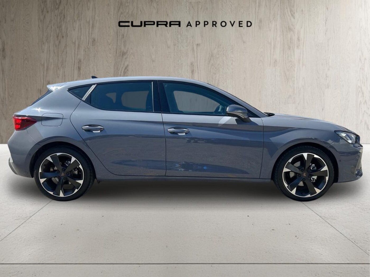 CUPRA Leon León 1.5 eTSI DSG 110 kW (150 CV) — photo 3