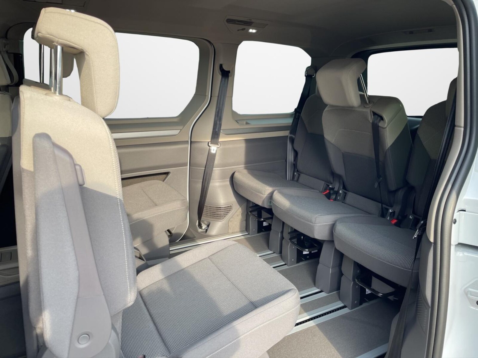 Volkswagen Multivan – Bild 12