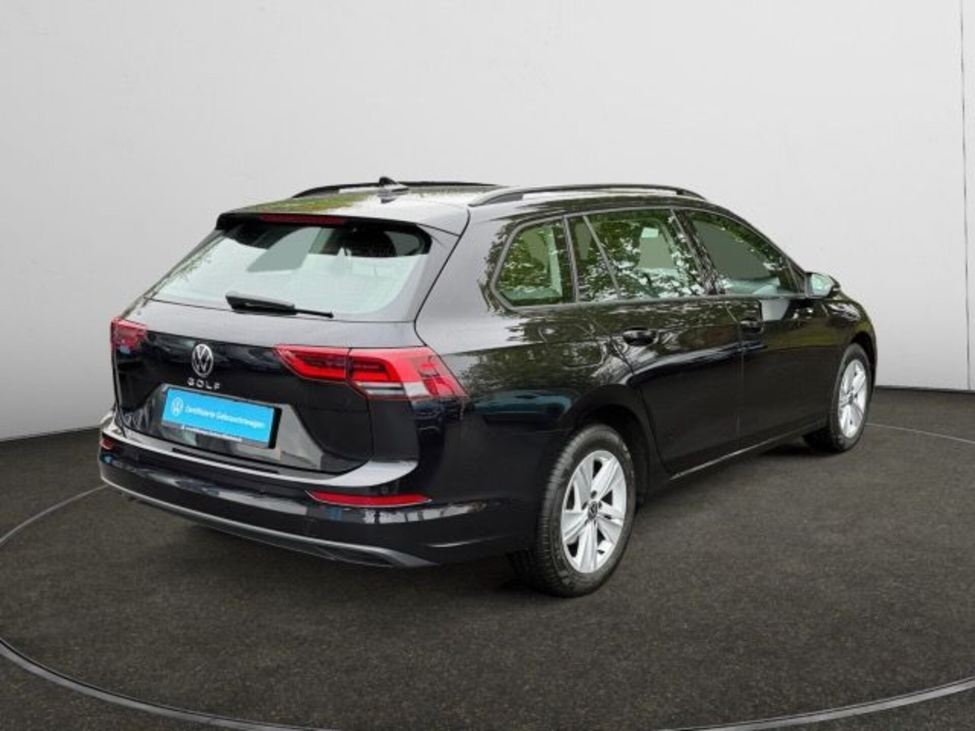 Volkswagen Golf Variant Life