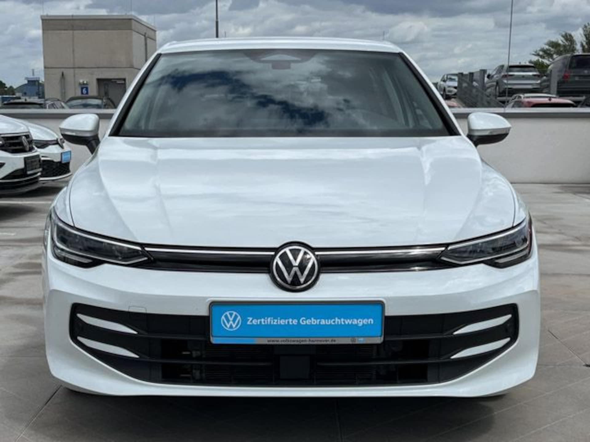 Volkswagen Golf Life