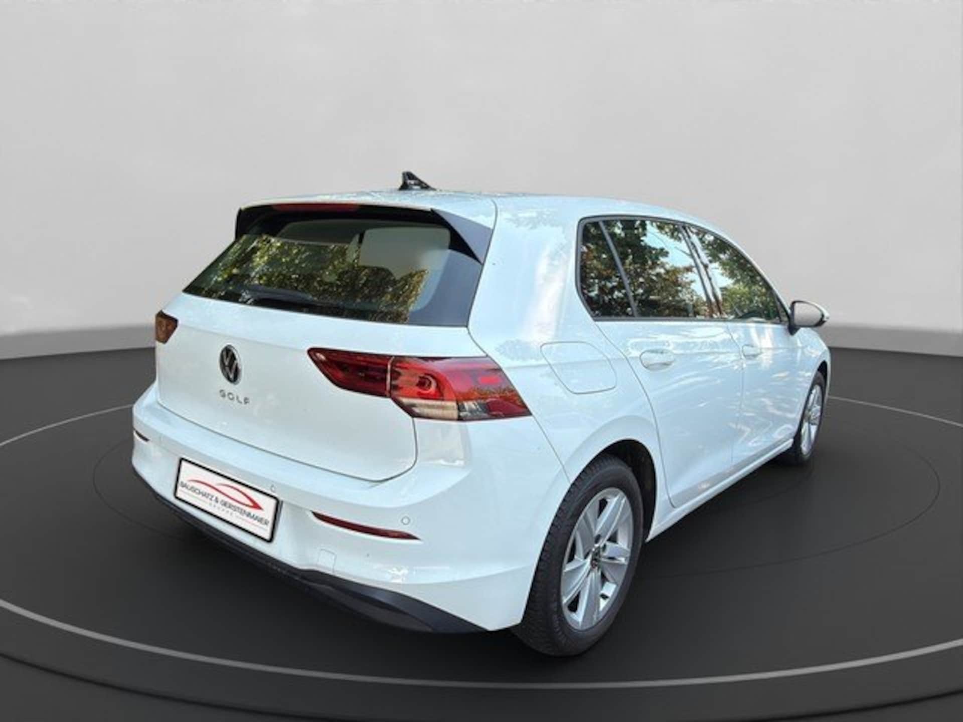Volkswagen Golf Life