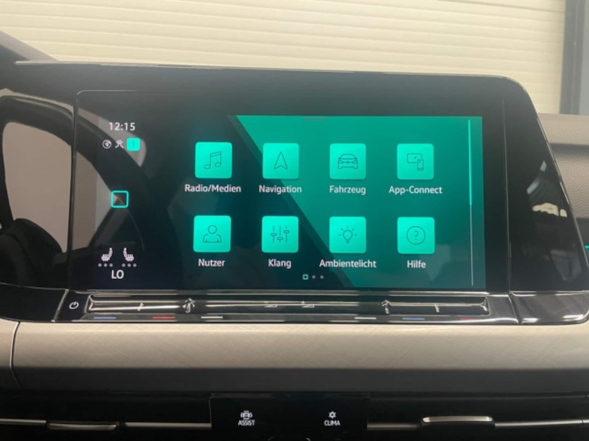 Volkswagen Golf Life