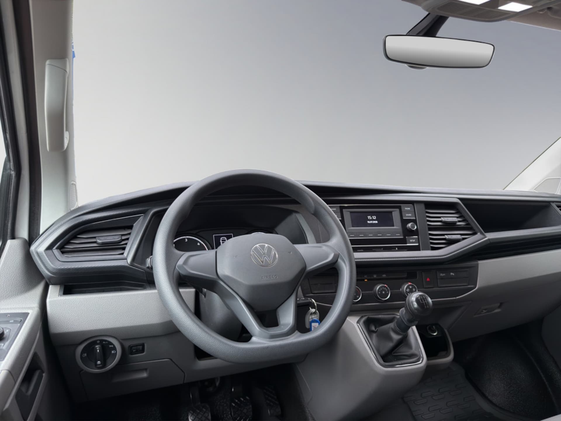Volkswagen T6.1 Transporter Kombi kurzer Radstand