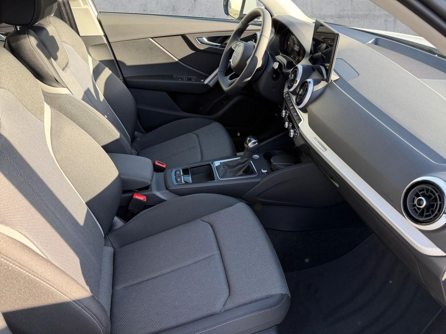 Bild über Audi Q2 S line 35 TFSI S tronic - für weitere Informationen kontaktieren Sie den Audi Partner
