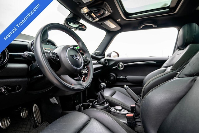 2019 MINI