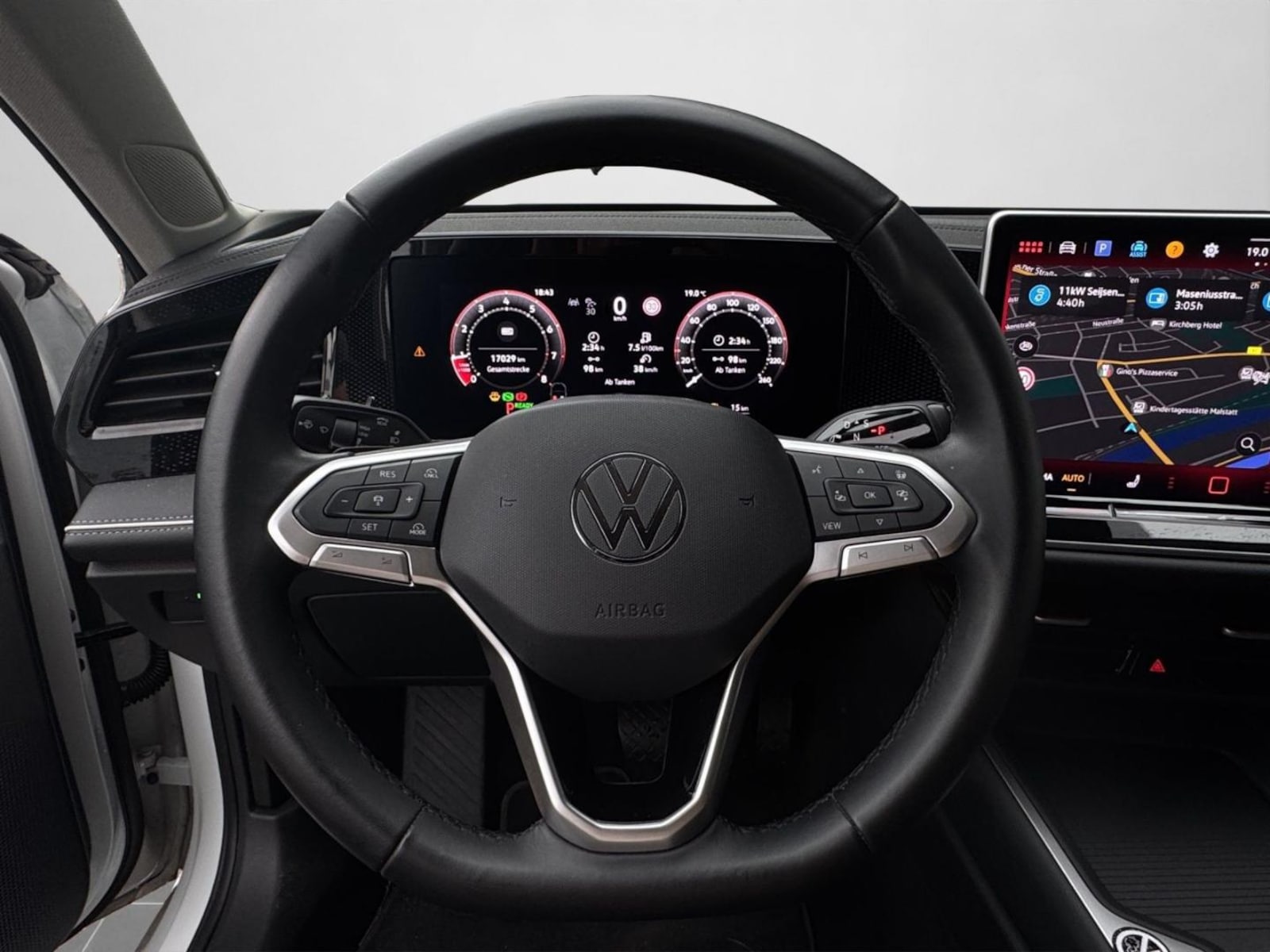 Volkswagen Passat – Bild 9