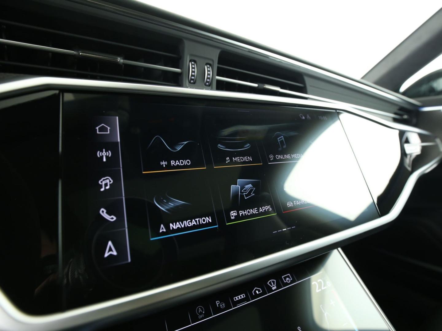 Image about Audi RS 6 Avant performance quattro tiptronic