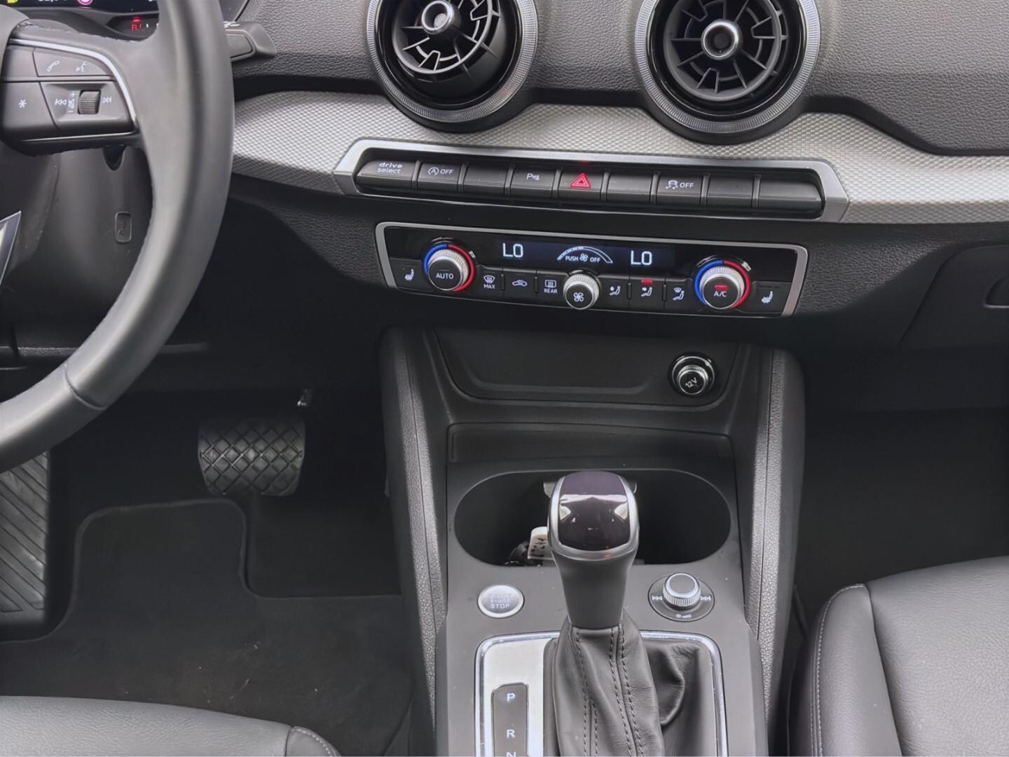 Bild über Audi Q2 S line 40 TFSI quattro S tronic - für weitere Informationen kontaktieren Sie den Audi Partner