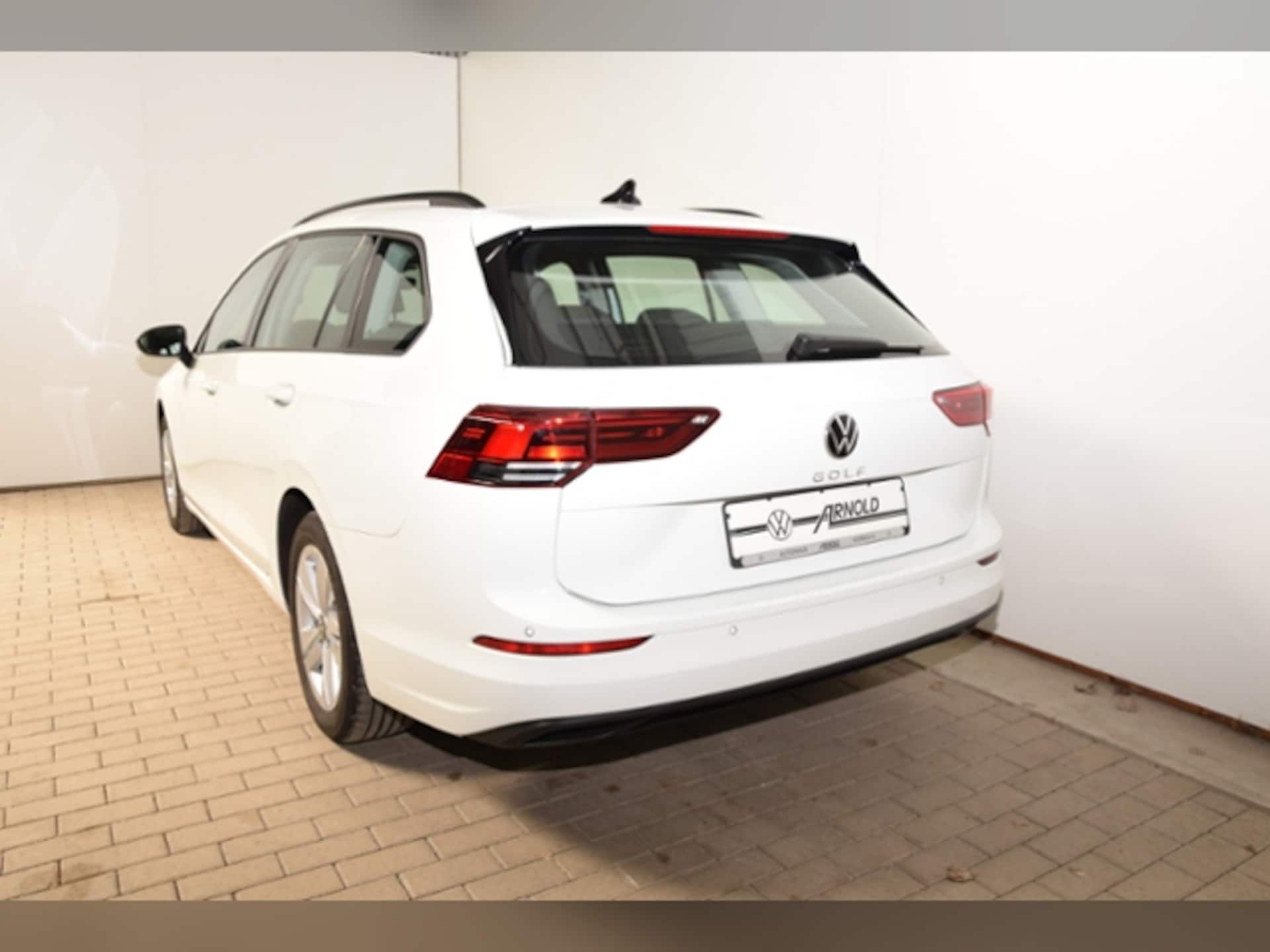 Volkswagen Golf Variant Life
