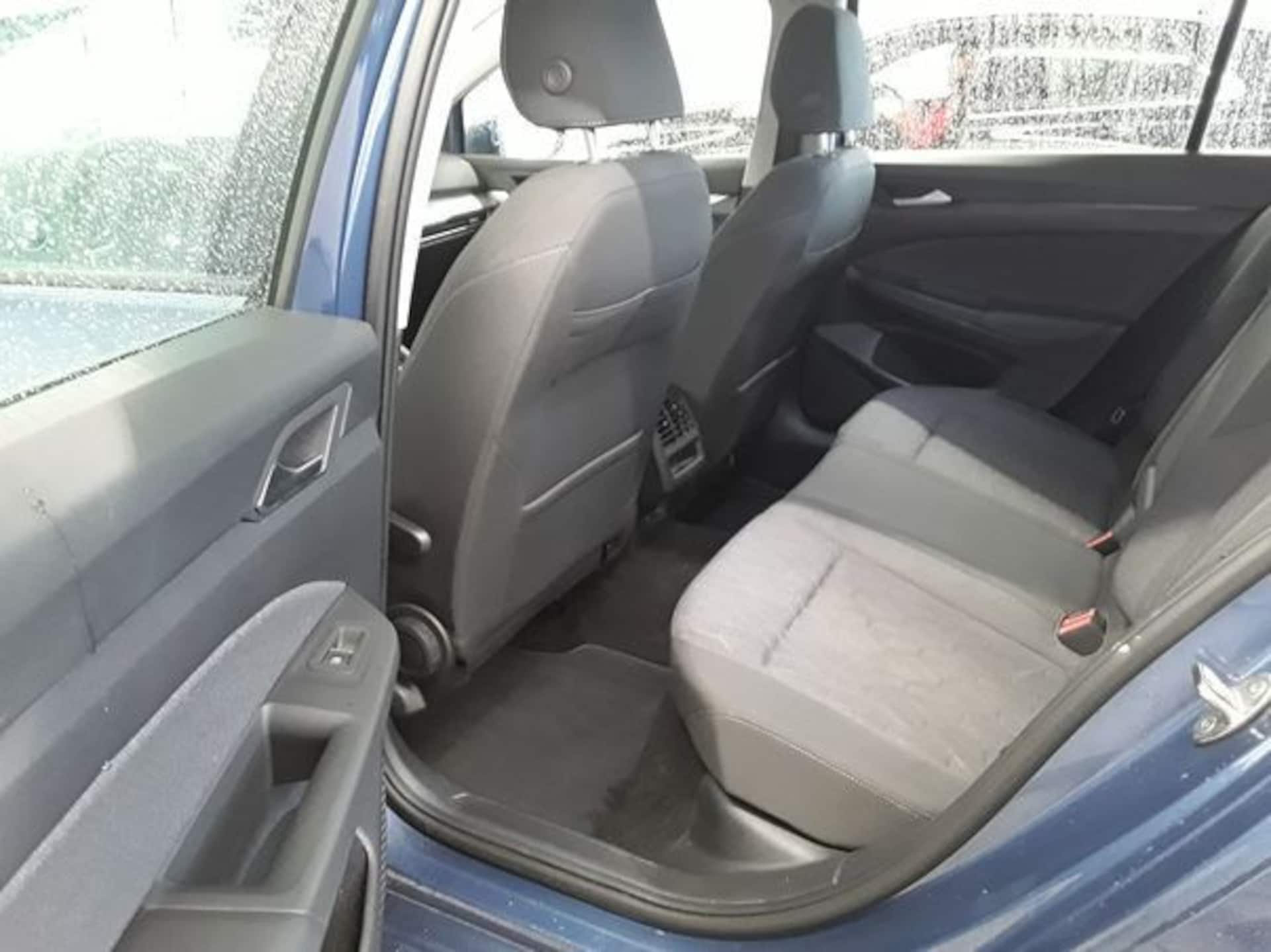 Volkswagen Golf Variant Life