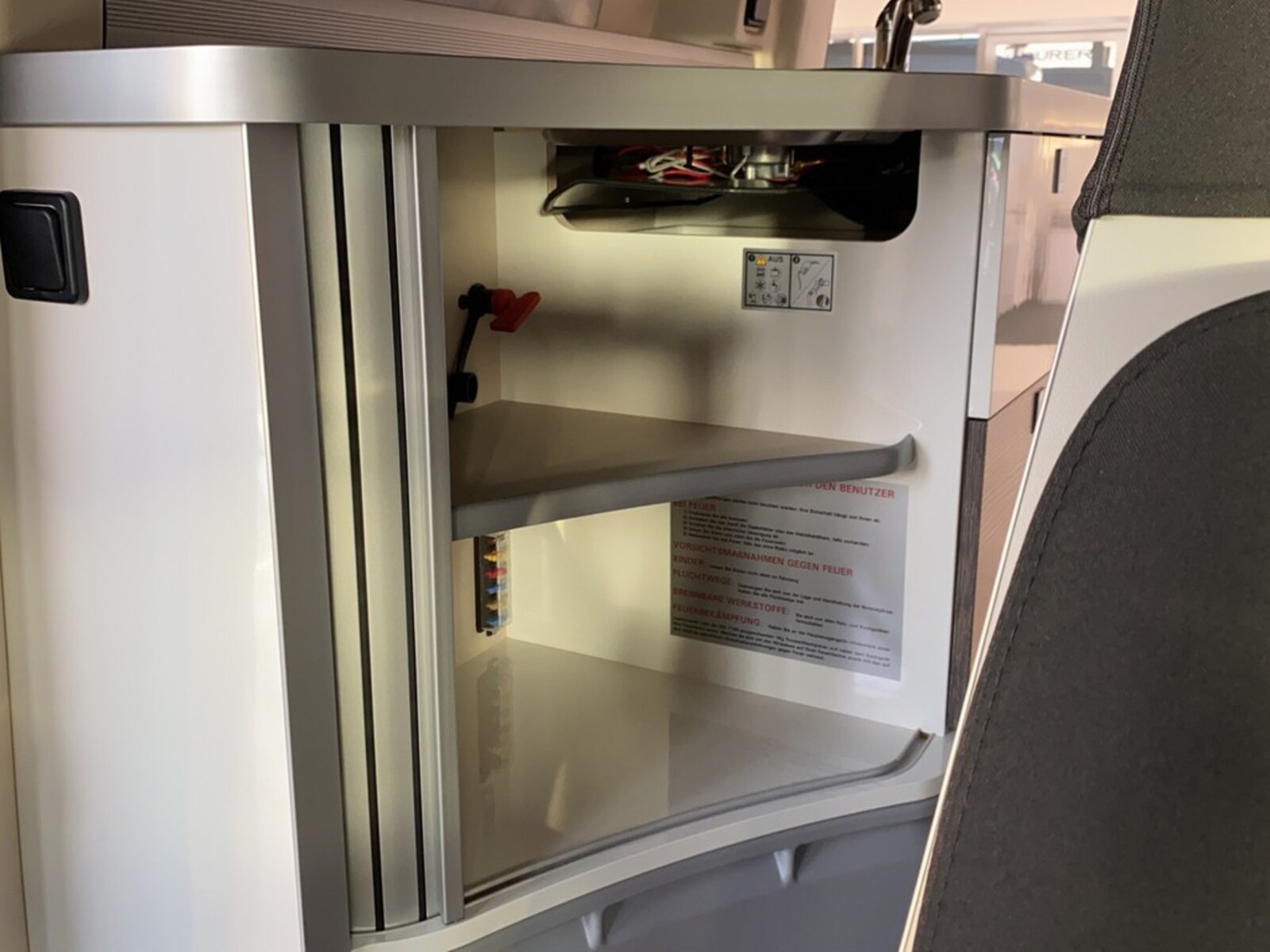 Volkswagen T6.1 Transporter Kasten kurzer Radstand – Bild 18