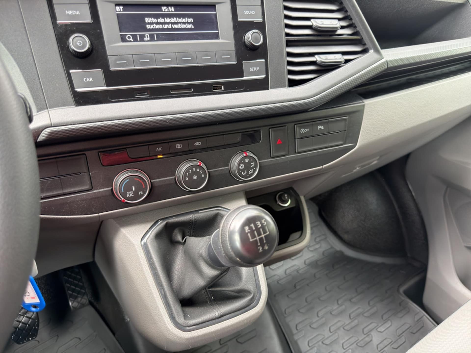 Volkswagen T6.1 Transporter Kombi kurzer Radstand