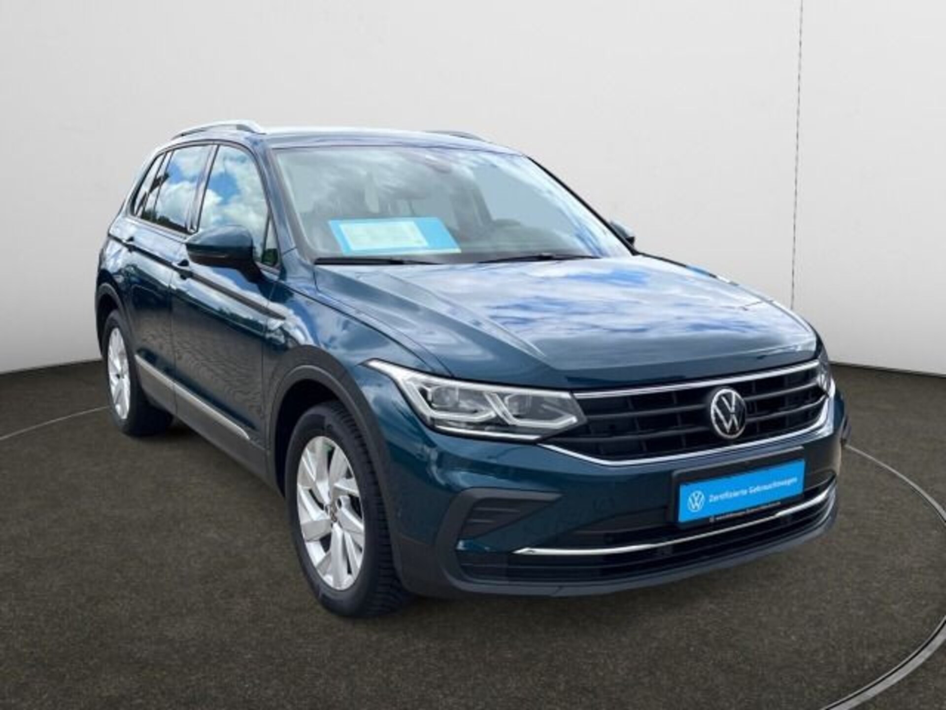 Volkswagen Tiguan United