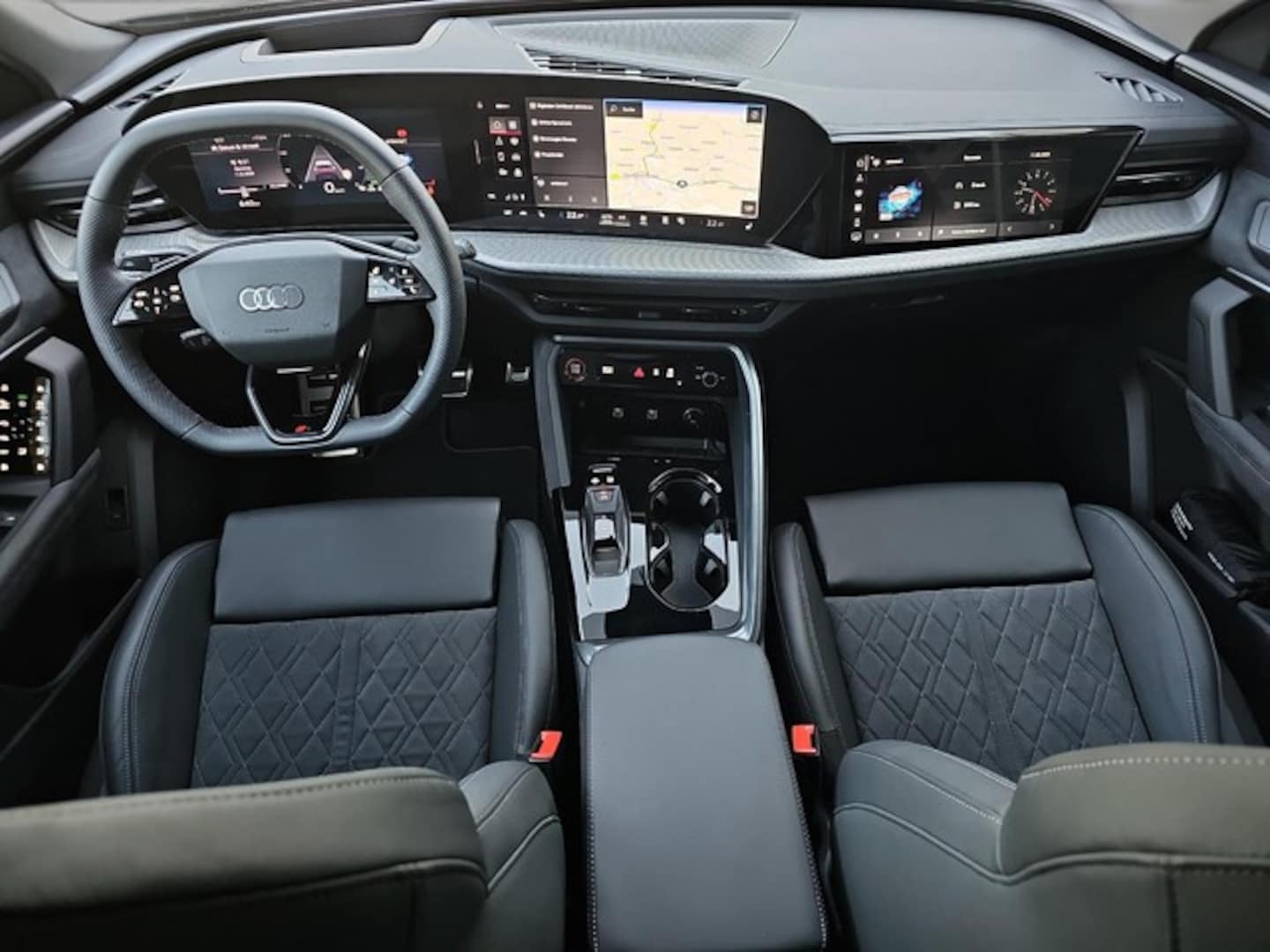 Bild über Audi Q5 Sportback TDI quattro 150 kW S tronic - für weitere Informationen kontaktieren Sie den Audi Partner