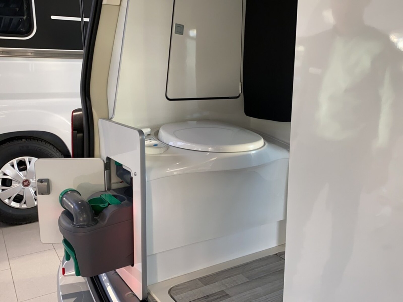 Volkswagen T6.1 Transporter Kasten kurzer Radstand – Bild 22