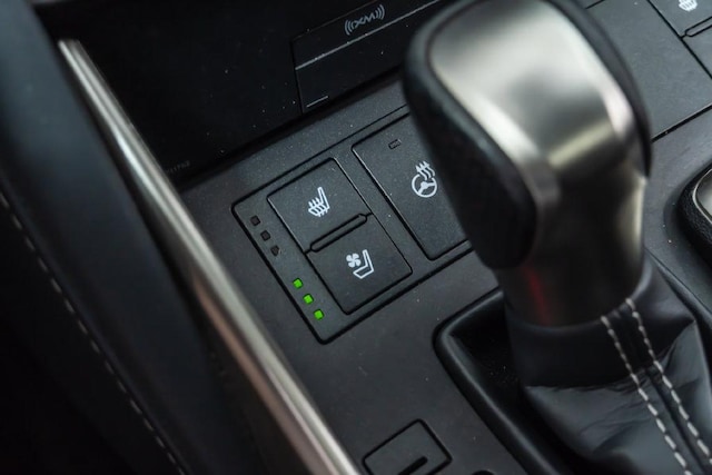 2020 Lexus IS 350 F SPORT - Photo 25
