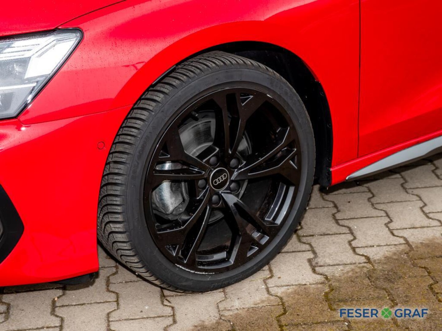 Bild über Audi A3 Sportback S line 35 TFSI S tronic - für weitere Informationen kontaktieren Sie den Audi Partner