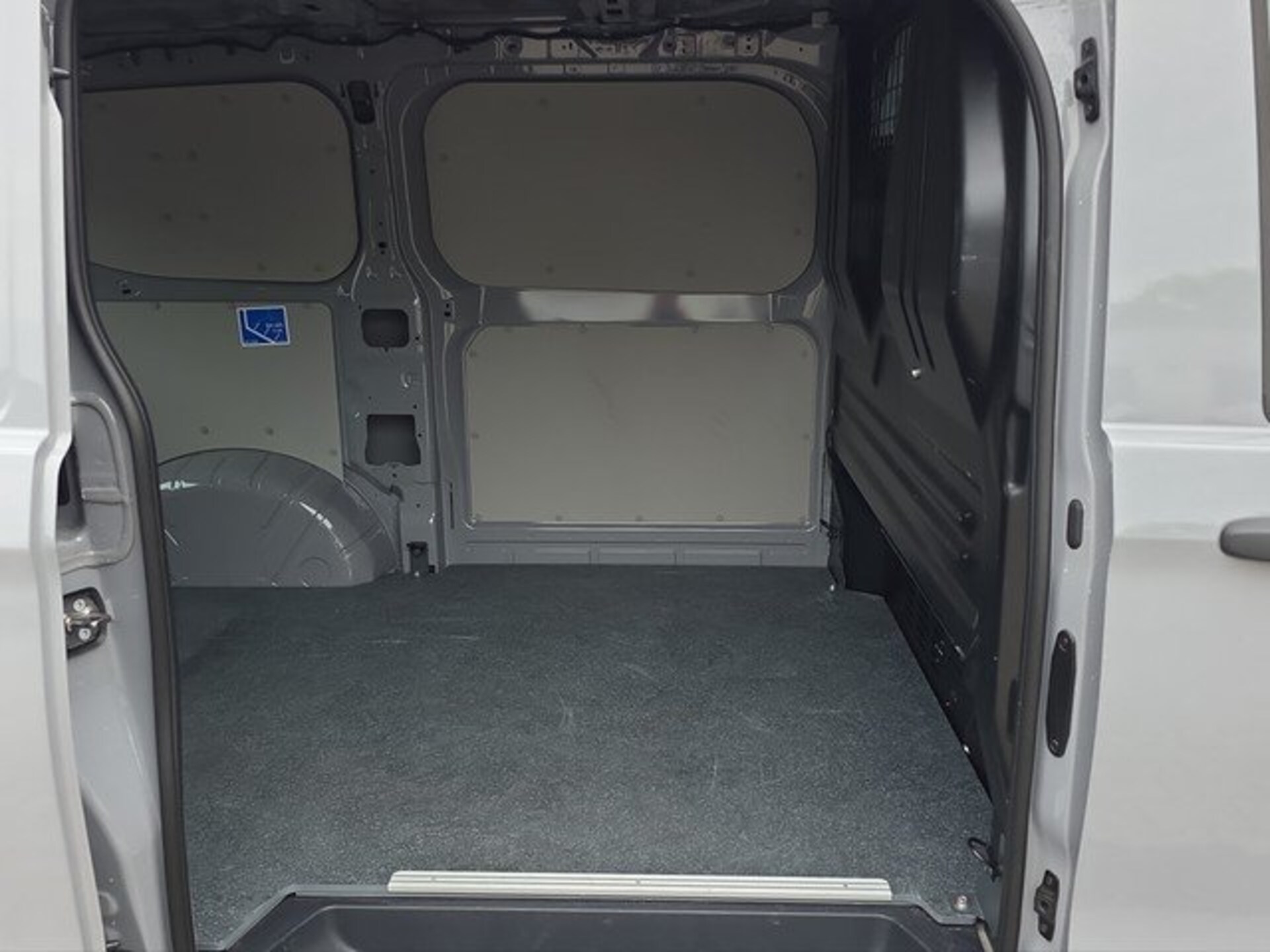 Volkswagen Transporter Kasten kurzer Radstand