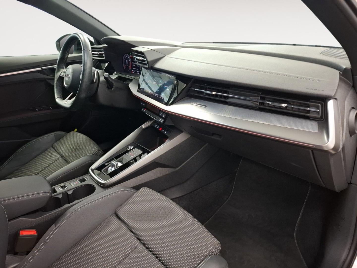 Bild über Audi A3 Sportback S line 35 TFSI S tronic - für weitere Informationen kontaktieren Sie den Audi Partner