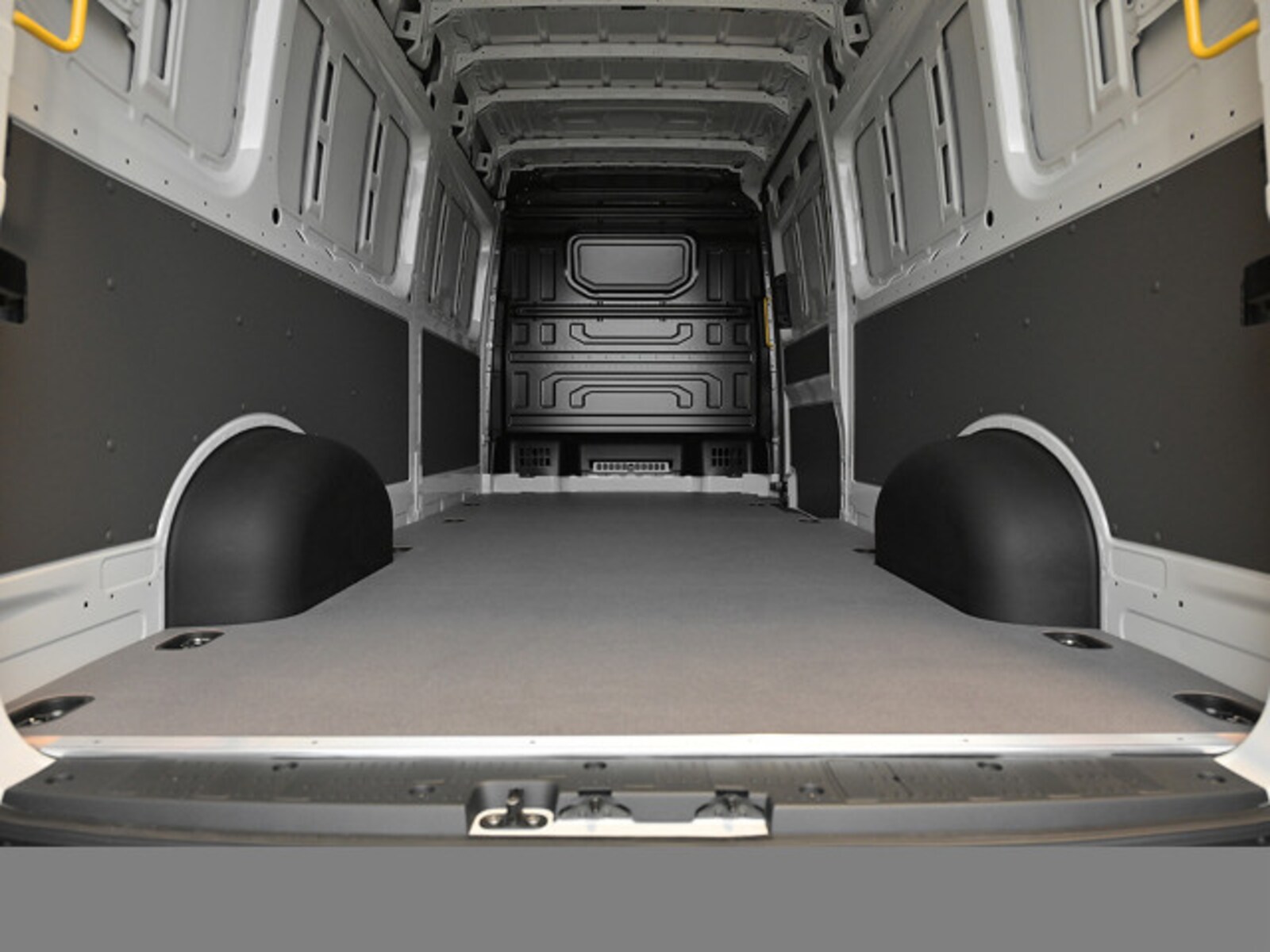 Volkswagen Crafter Kasten langer Radstand – Bild 9