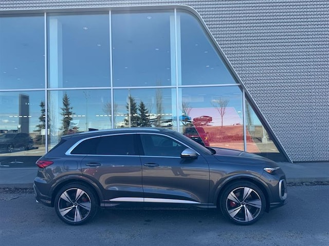 Photo of 2025 Audi SQ5