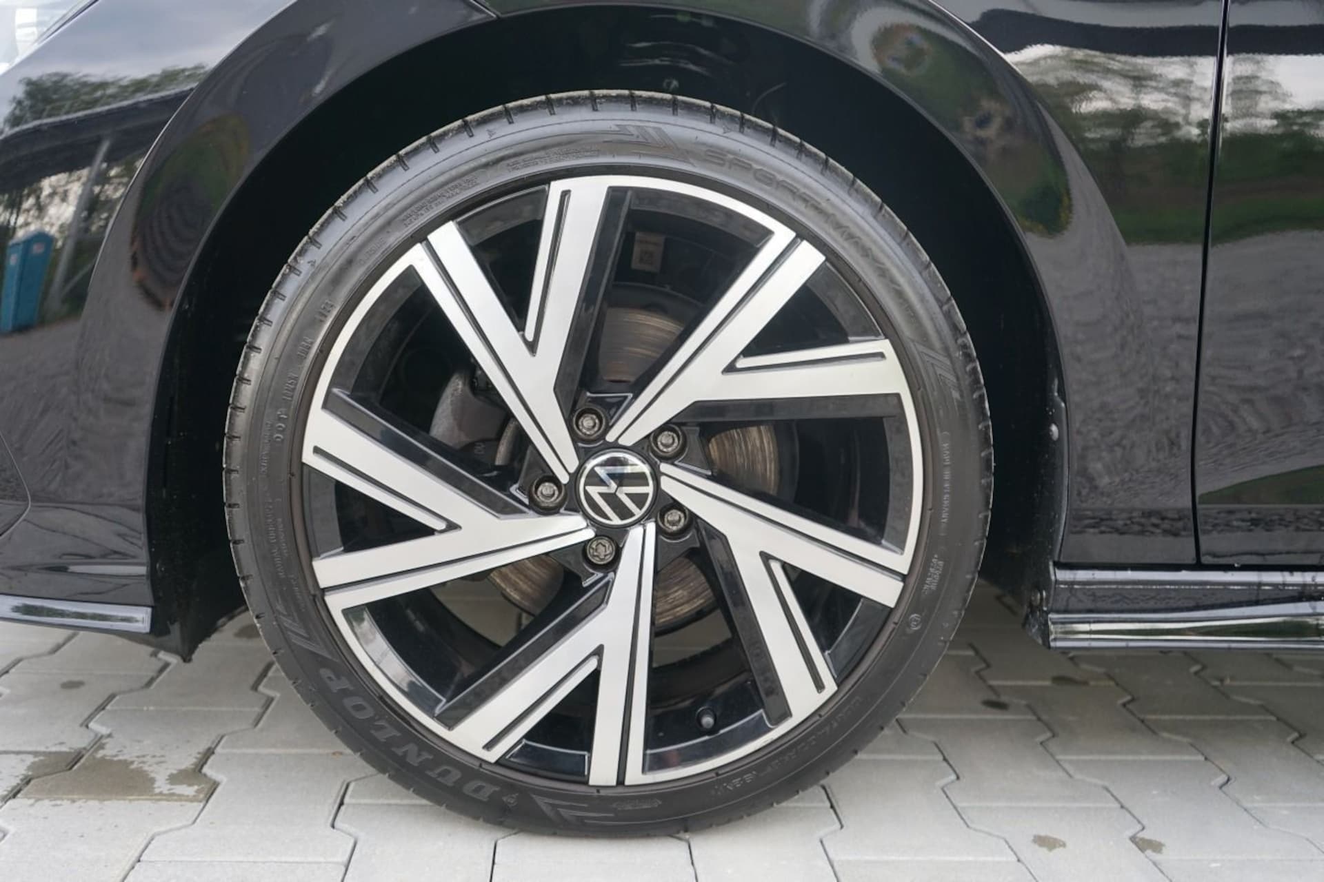 Volkswagen Golf R-Line
