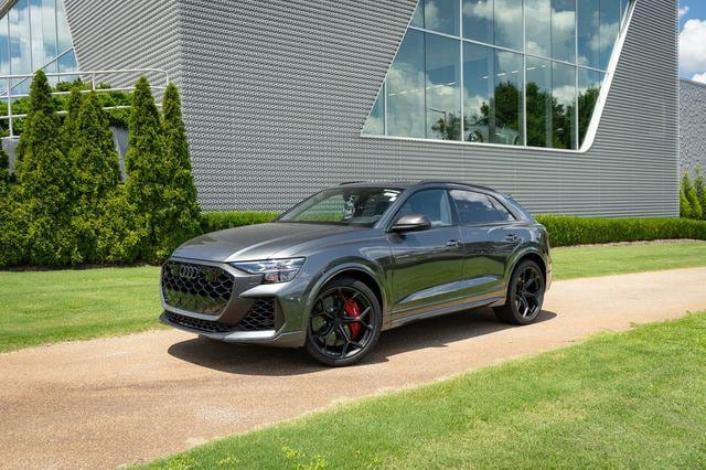 2026 Audi RS Q8 SUV performance