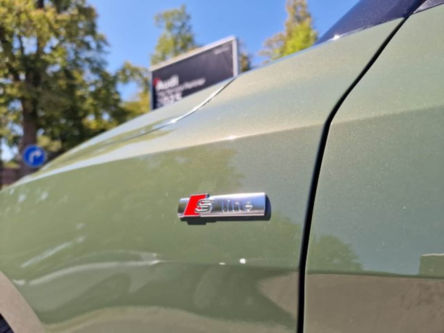 Bild über Audi A1 Sportback S line 35 TFSI S tronic - für weitere Informationen kontaktieren Sie den Audi Partner