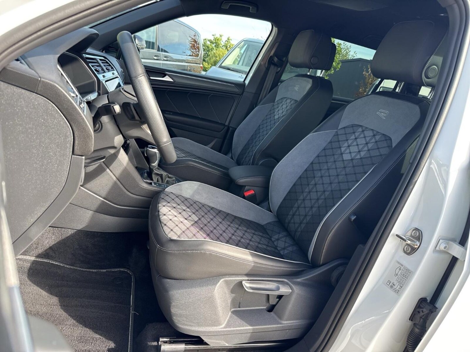 Volkswagen Tiguan Allspace – Bild 12