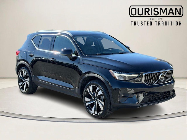 2023 Volvo XC40