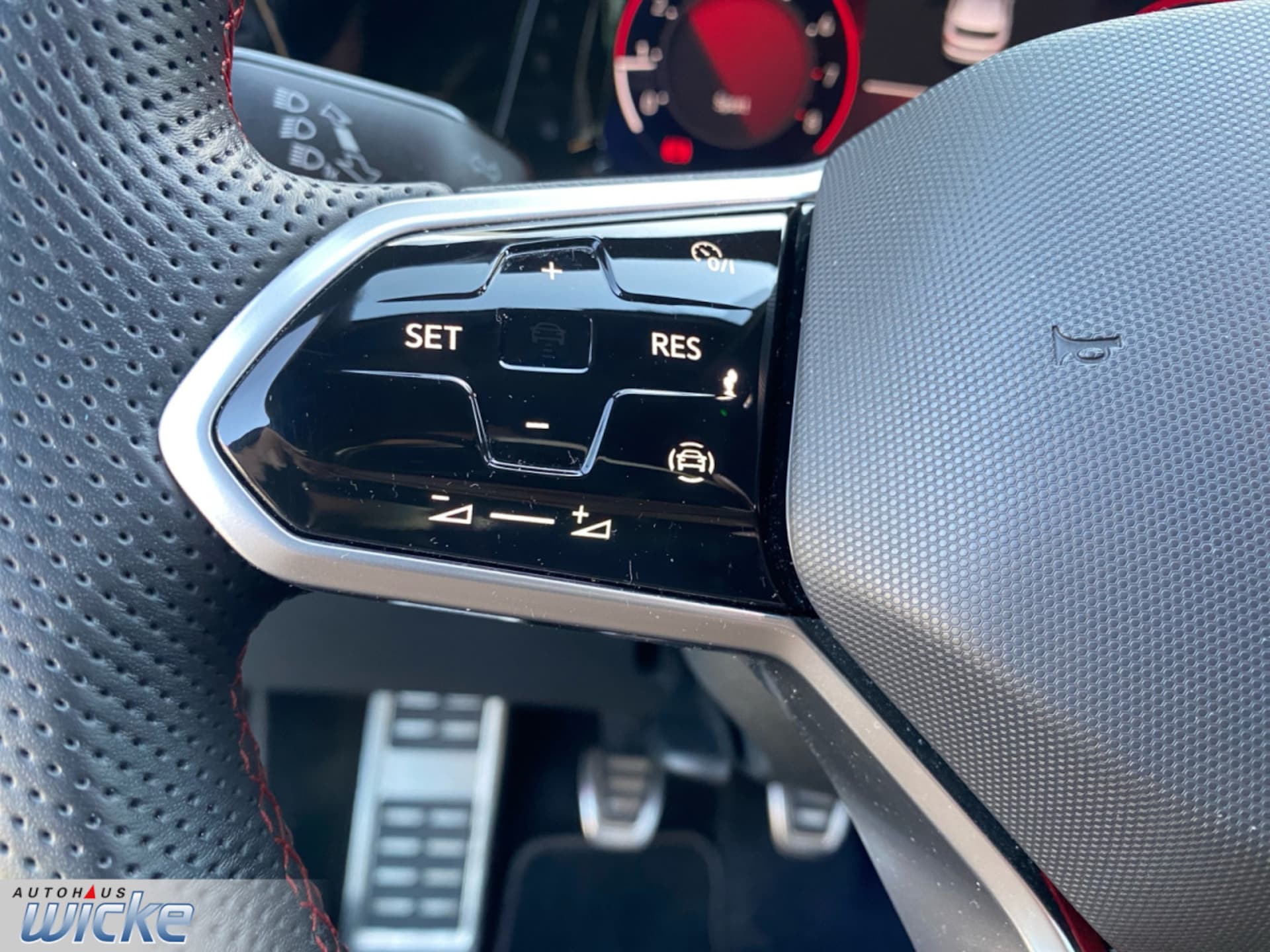 Volkswagen Golf GTI