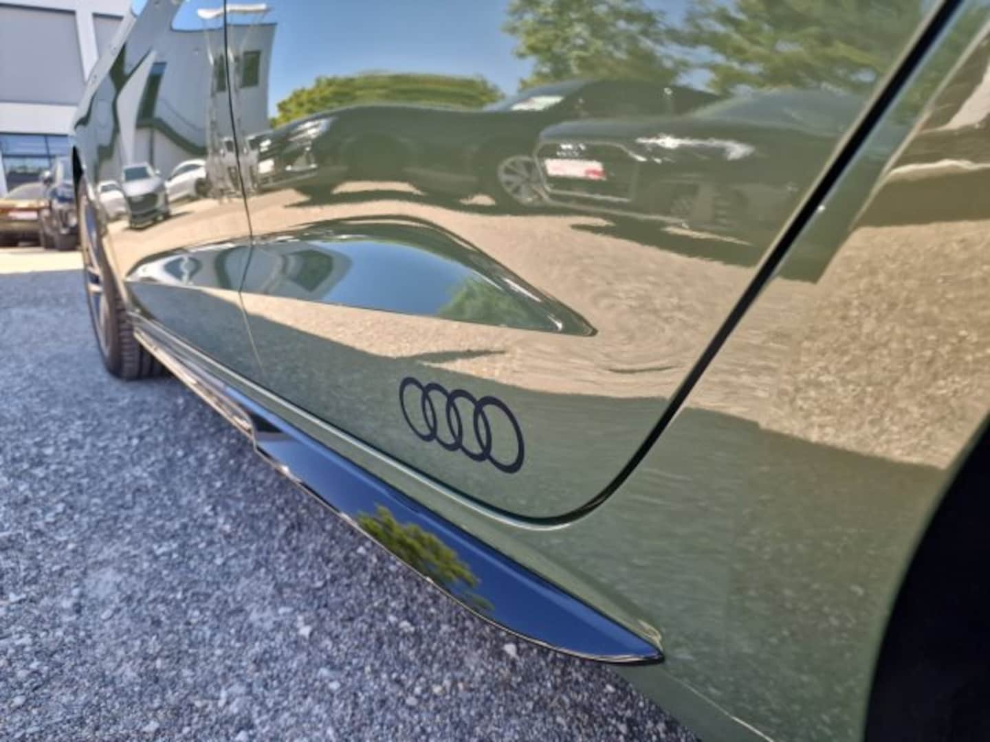 Bild über Audi A1 Sportback S line 35 TFSI S tronic - für weitere Informationen kontaktieren Sie den Audi Partner