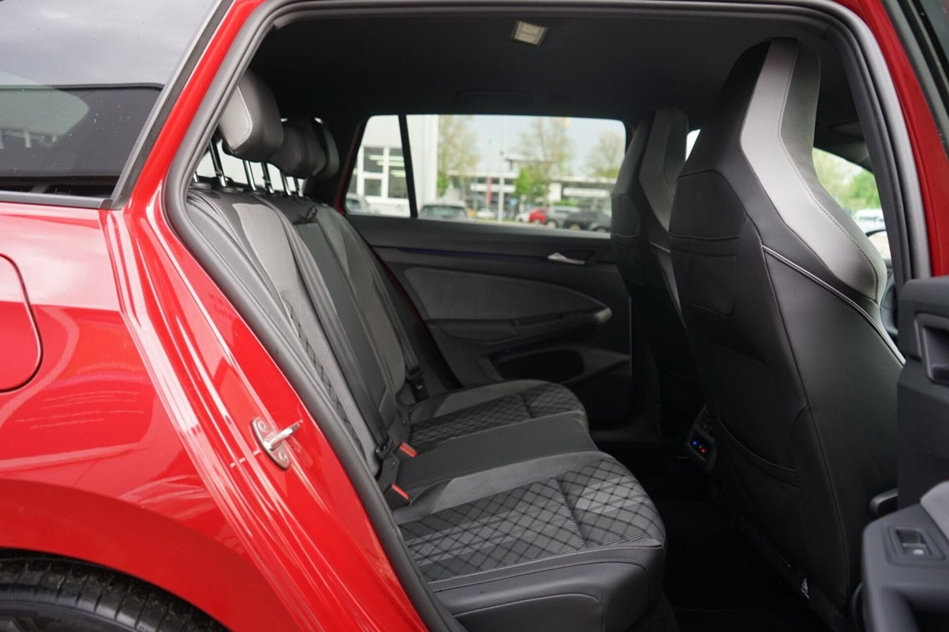 Volkswagen Golf Variant R-Line