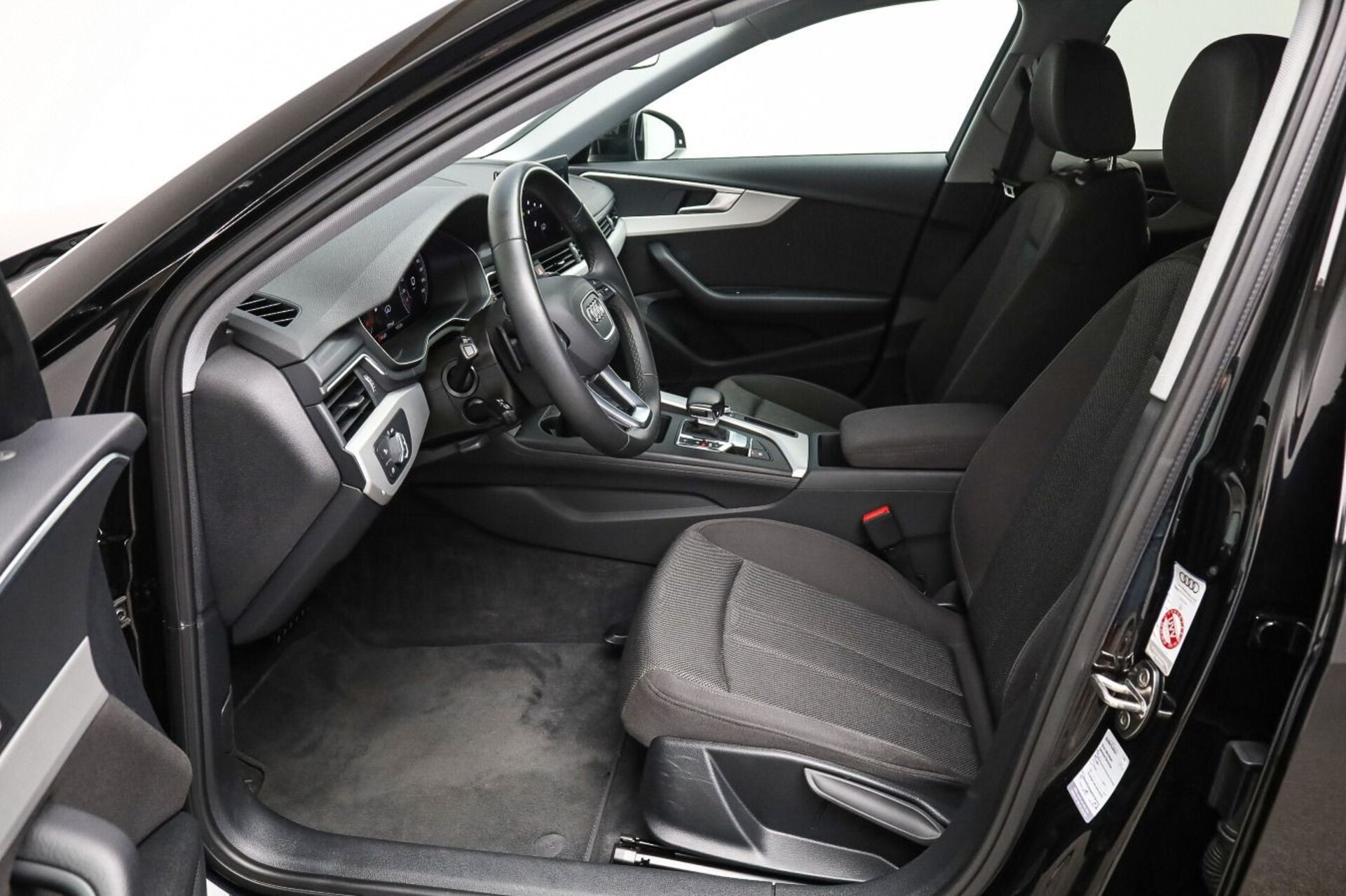 Audi A4 Avant S line