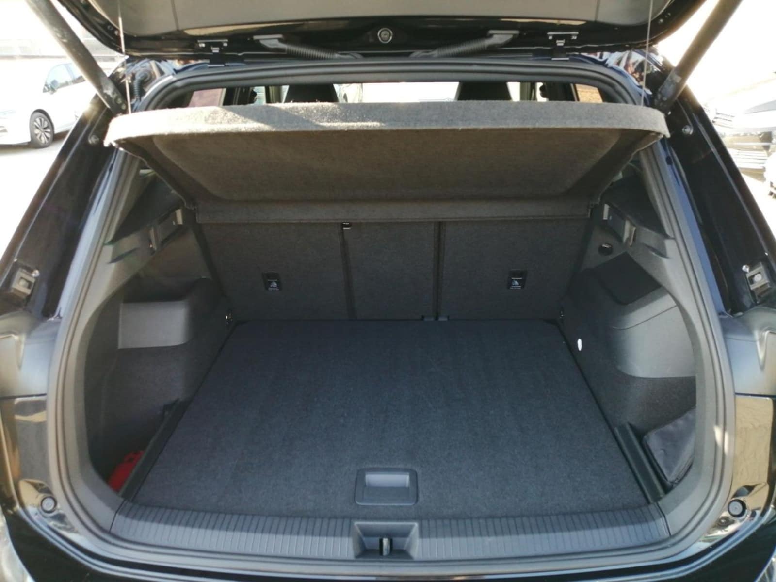 Volkswagen Tiguan – Bild 17