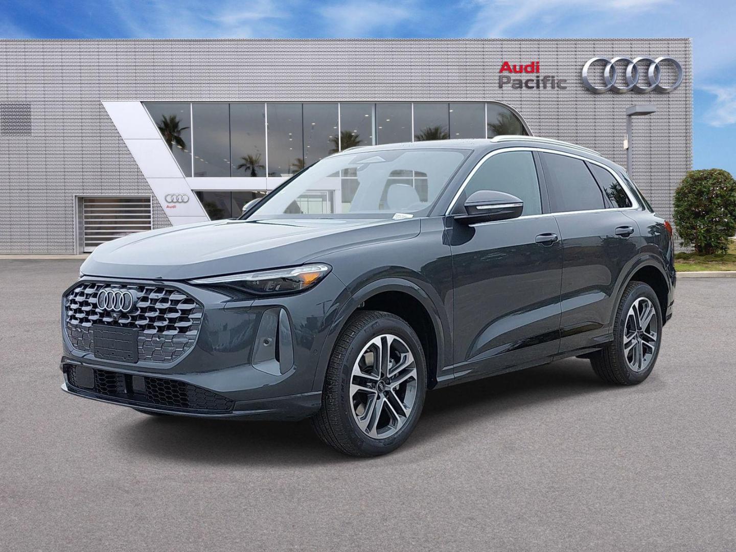 2026 Audi Q5 Premium Plus quattro's photo