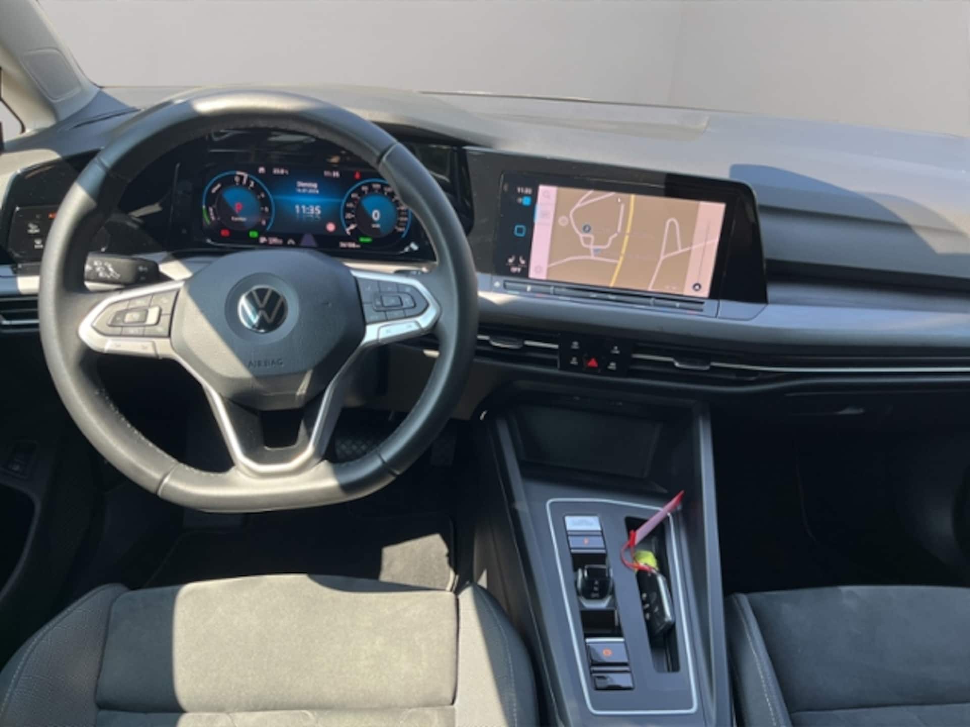 Volkswagen Golf Style