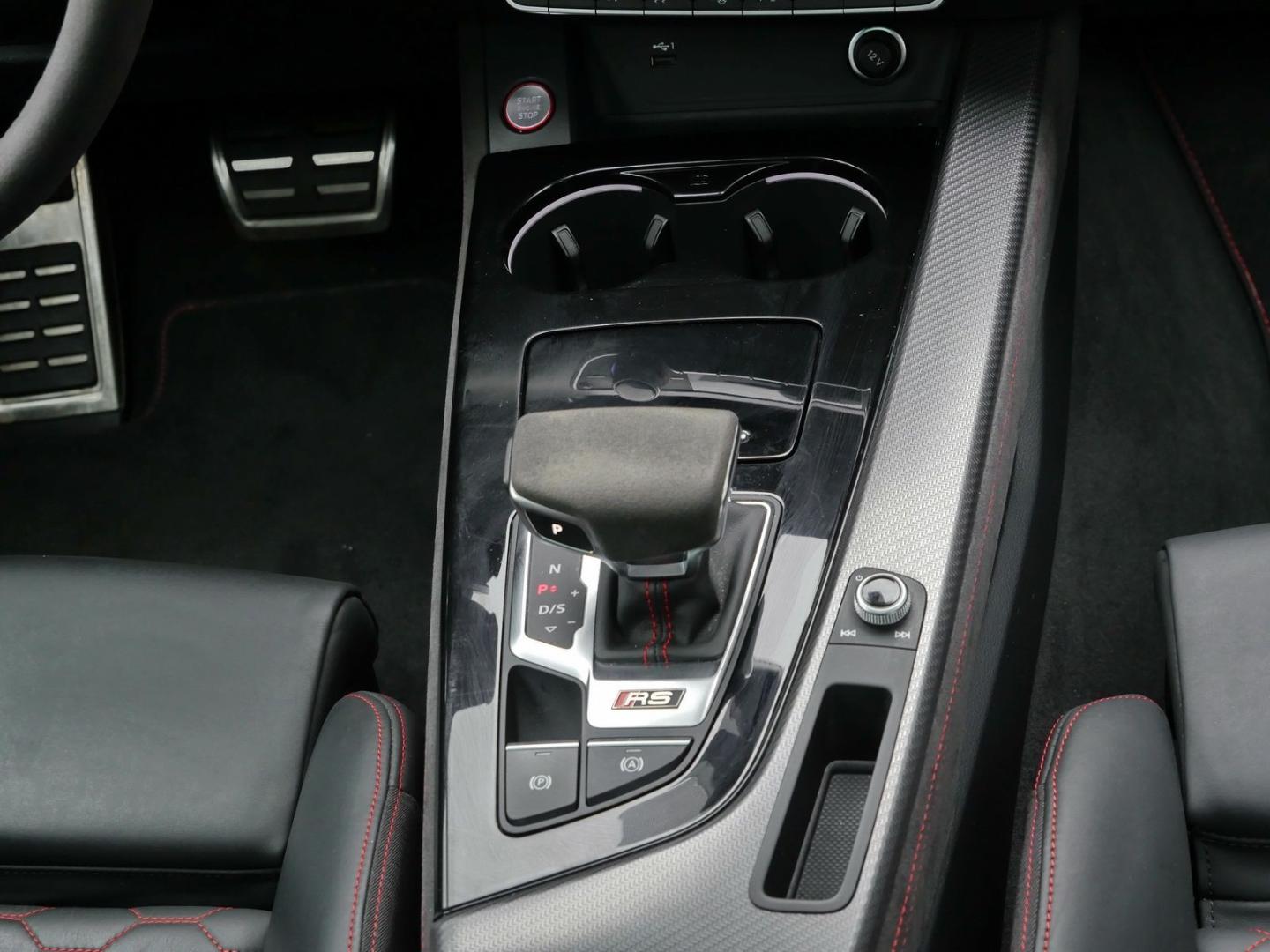 Image about Audi RS 4 Avant TFSI quattro tiptronic