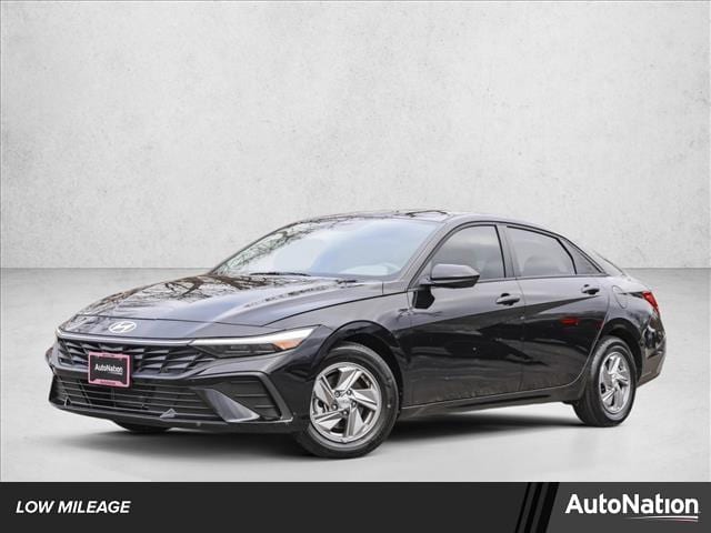 2025 HYUNDAI ELANTRA - Image 1